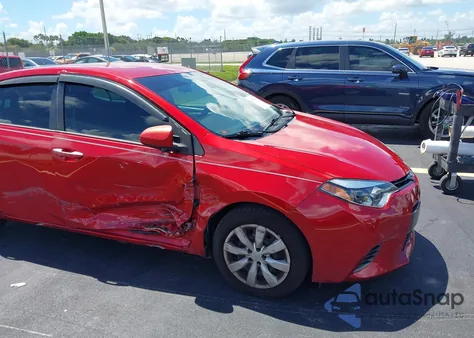 2015 Toyota Corolla Le z USA, uszkodzony, nr VIN 2T1BURHE4FC287617